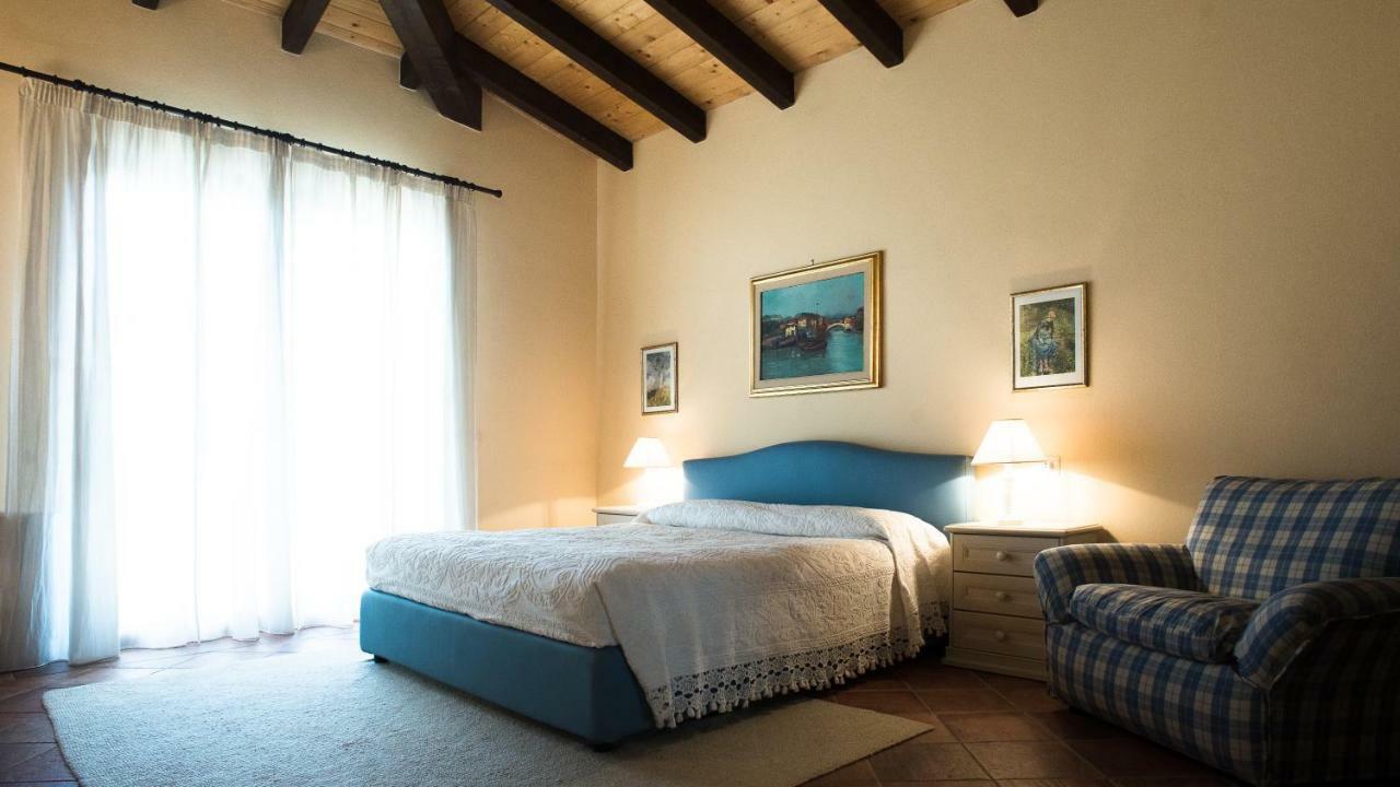 Le Tre Civette - Residenza Di Campagna Bed & Breakfast Villa San Pietro Eksteriør bilde