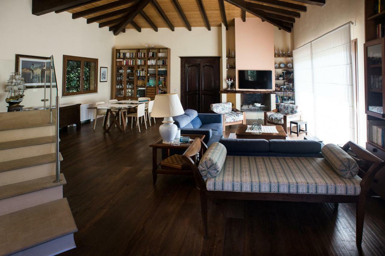Le Tre Civette - Residenza Di Campagna Bed & Breakfast Villa San Pietro Eksteriør bilde