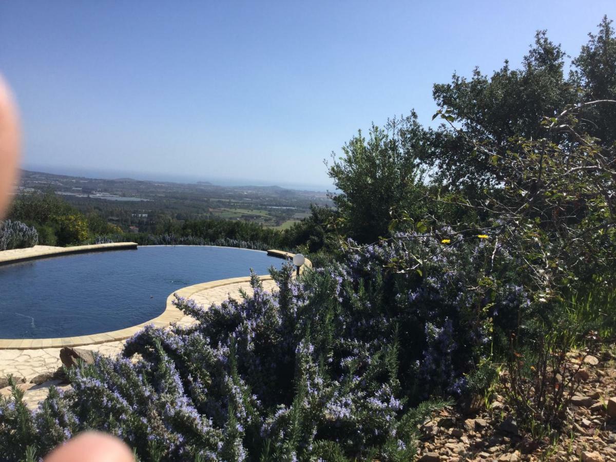 Le Tre Civette - Residenza Di Campagna Bed & Breakfast Villa San Pietro Eksteriør bilde
